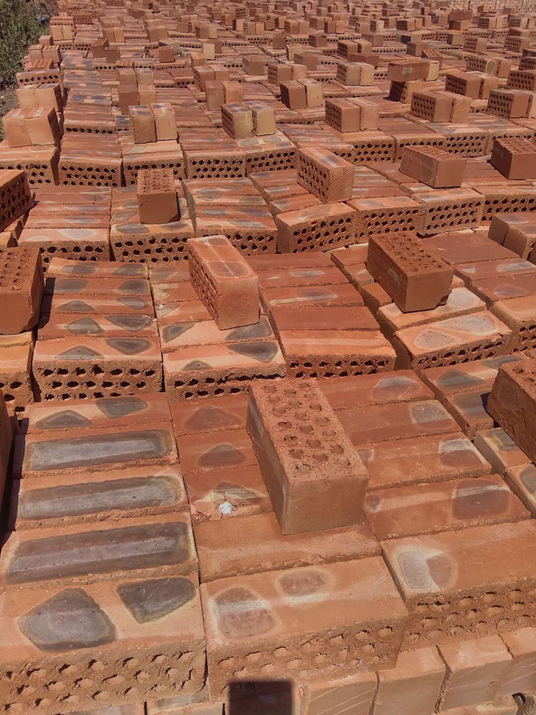 烧结实心砖的优缺点